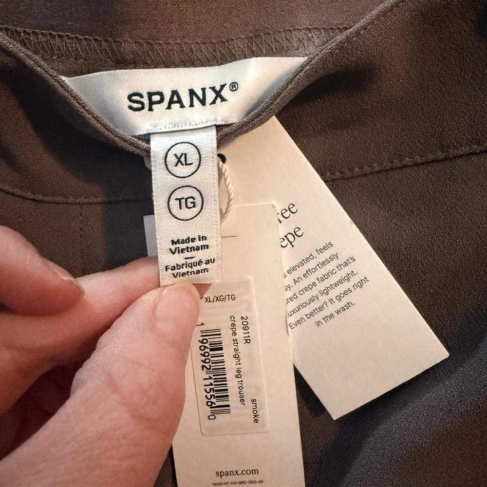 Spanx- NEW- Womens XL- Crepe Pant- SMOKE